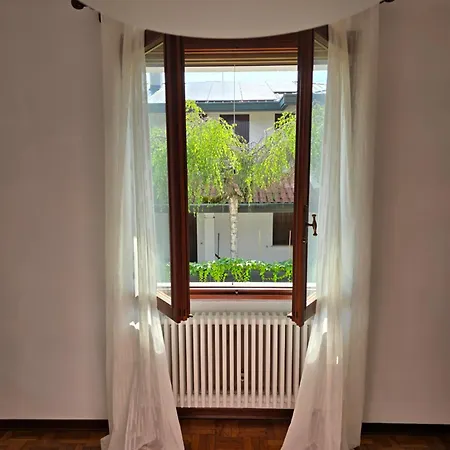Riviera Daire Mira